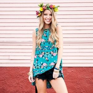 NWT Show Me Your MuMu Tunic in Baby Buds Sz S